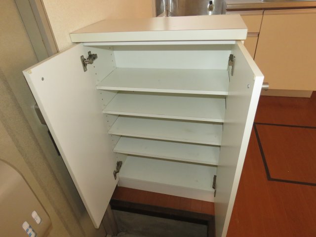 収納　シューズボックス