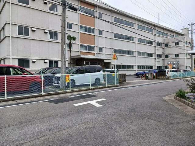 小学校　岐阜市立島小学校（小学校）まで900m