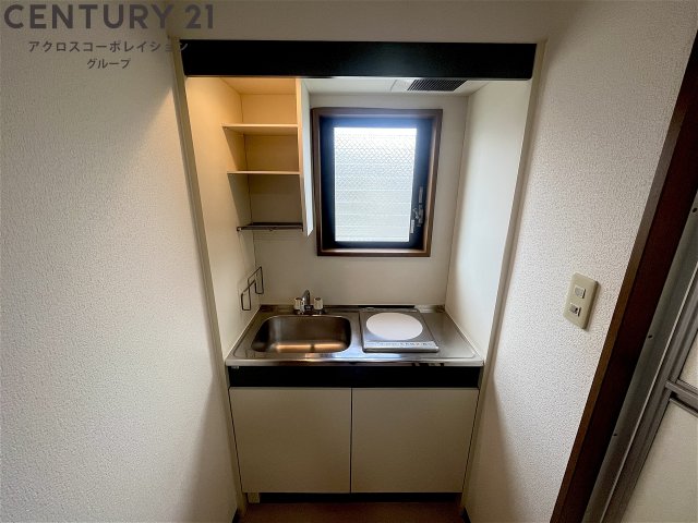 キッチン　火を使わず安心のIHコンロ付きキッチンです♪