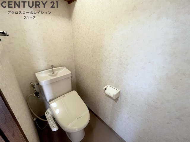 トイレ　シンプルで機能的なトイレです！