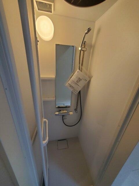 バス・シャワールーム　?