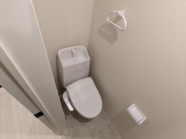 トイレ　トイレ