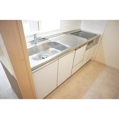 キッチン　人気の対面システムキッチンタイプです！