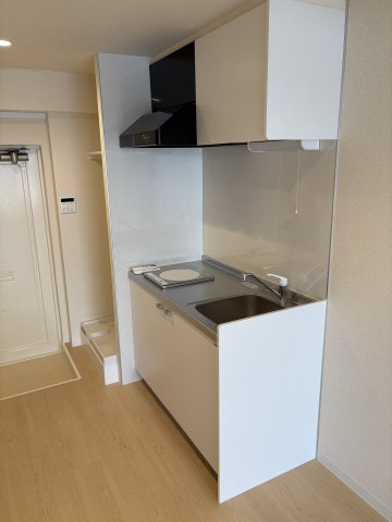 キッチン　コンパクトなキッチンで掃除もラクラク