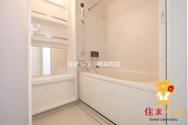 バス・シャワールーム　「見た目じゃなく、心に“しっくりくる”を大切に。」