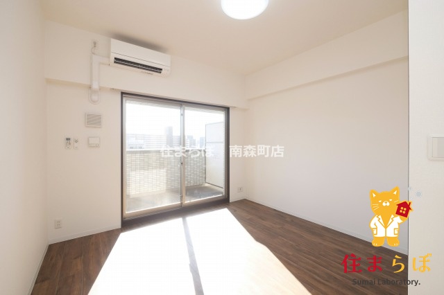 居室・リビング　「“合う暮らし”を、LINEで一緒に描こう。」