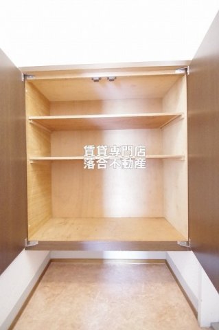 収納　シューズボックス