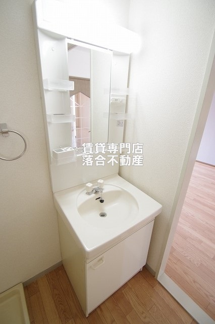 洗面設備　使いやすい独立洗面台