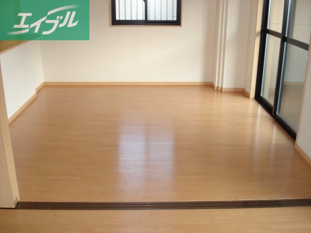 居室・リビング　リビング