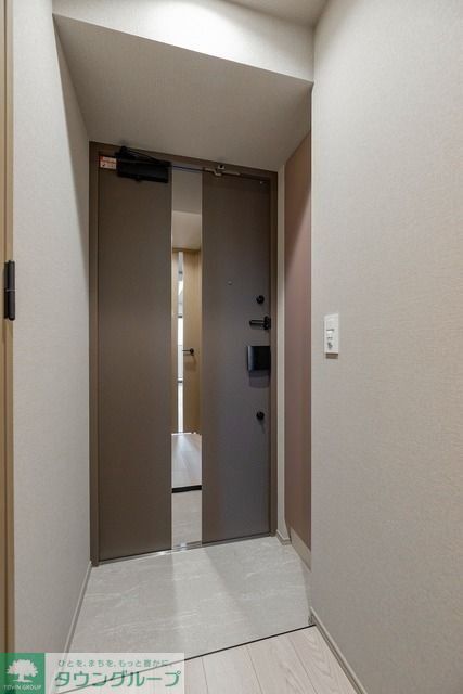 玄関　お部屋探しは株式会社　タウンハウジング　までお気軽にお問合…