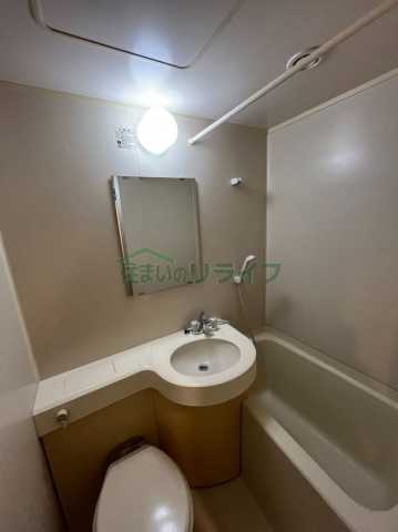 洗面設備　別部屋参考写真です