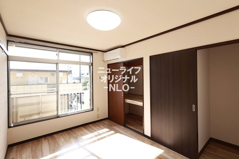 その他部屋・スペース　ダークブラウンの建具がシックな落ち着いた住空間を演出します☆