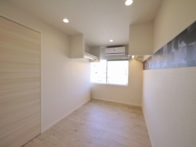 その他部屋・スペース　落ち着いて過ごせるお部屋なので、寝室にいかがでしょうか