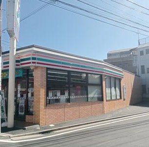コンビニ　セブンイレブン横浜杉田3丁目店（コンビニ）まで230m