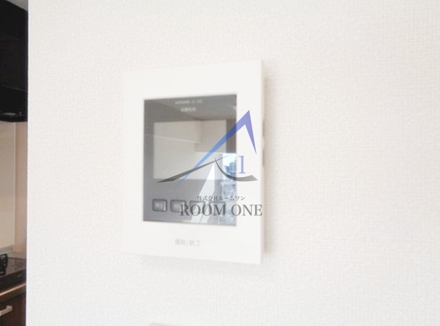 セキュリティ　モニター付きインターホンです。