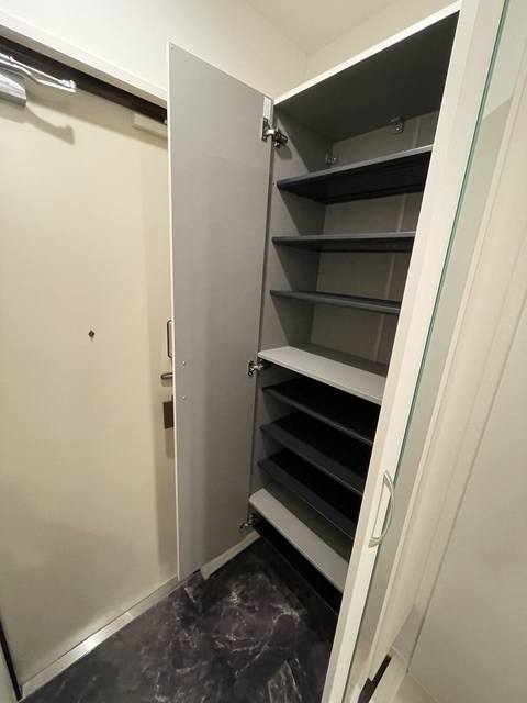 玄関　同施工会社参考画像