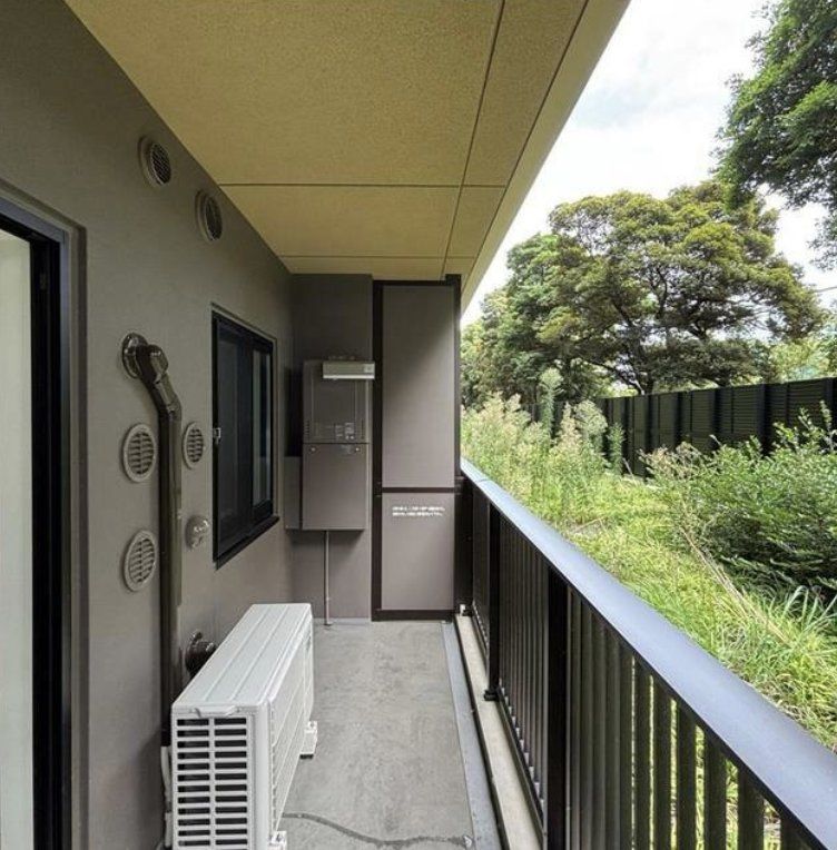 バルコニー　バルコニー