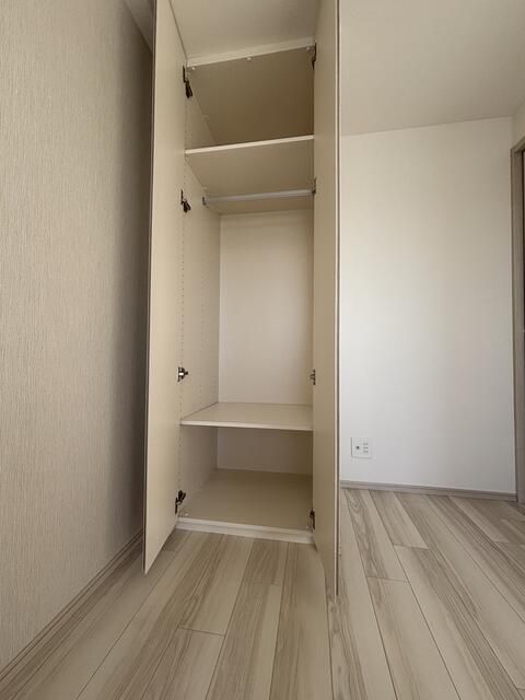 収納　別タイプ部屋　参考写真です