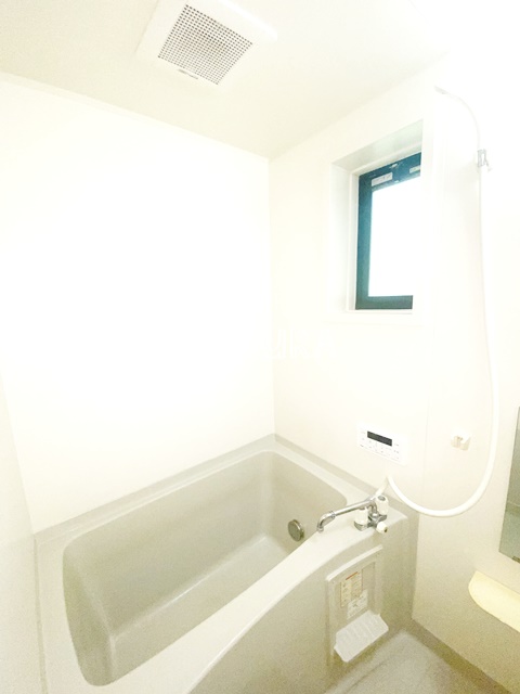 バス・シャワールーム　日々の疲れを癒すお風呂です♪