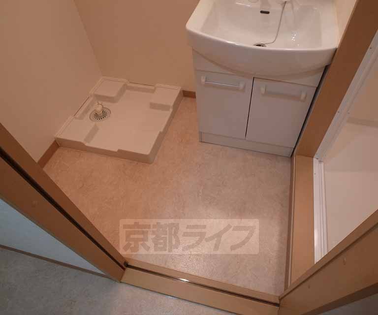 洗面設備　脱衣スペースもあります！