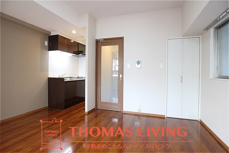 建物外観　リビングルームのお写真です。