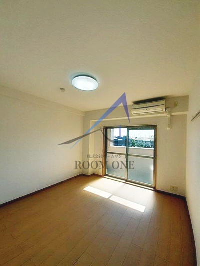 居室・リビング　洋室のお部屋です。