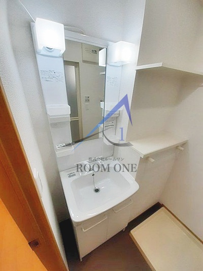 洗面設備　洗面台です。