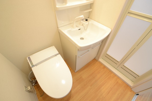 トイレ　ウォッシュレット付き♪