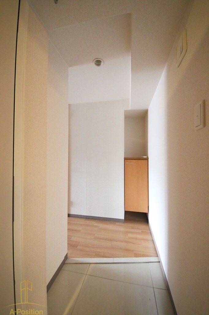 玄関　セレニテ日本橋EST