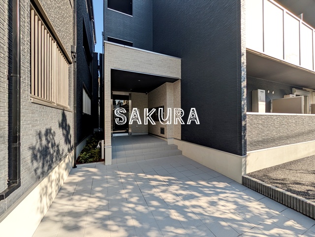 エントランス　管理の行き届いたエントランスです♪