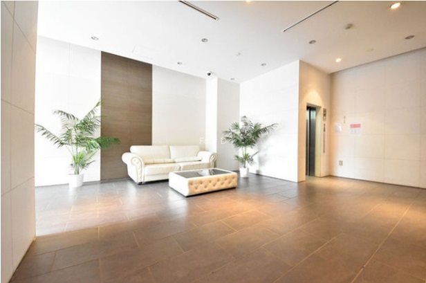 エントランス　★見学予約受付中★