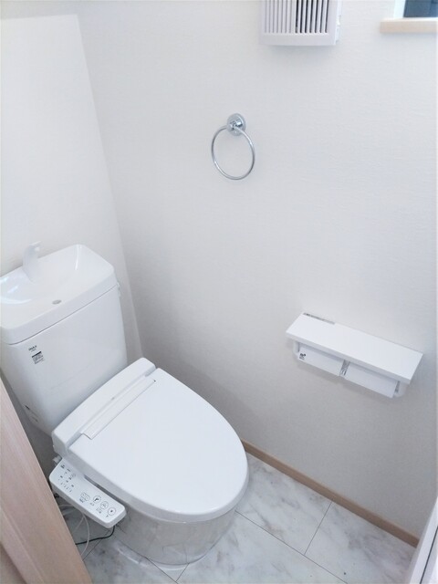 トイレ　参考写真