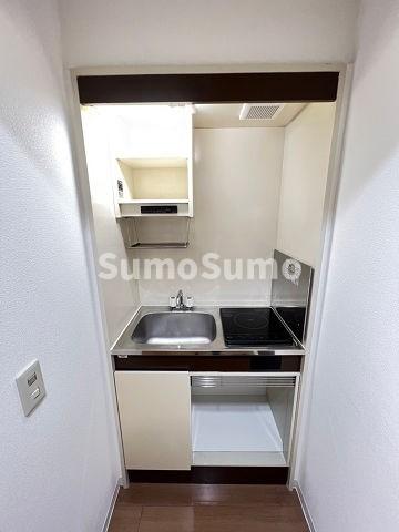 キッチン　コンパクトなキッチンで掃除もラクラク