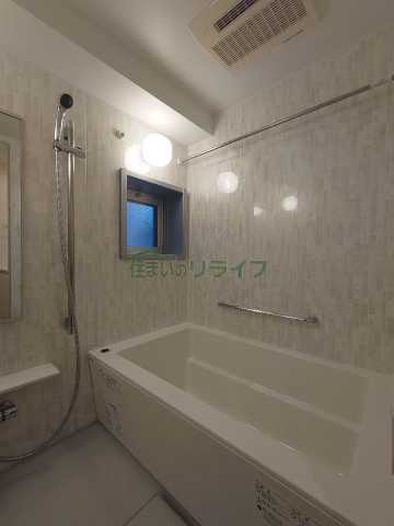 バス・シャワールーム　別部屋参考写真