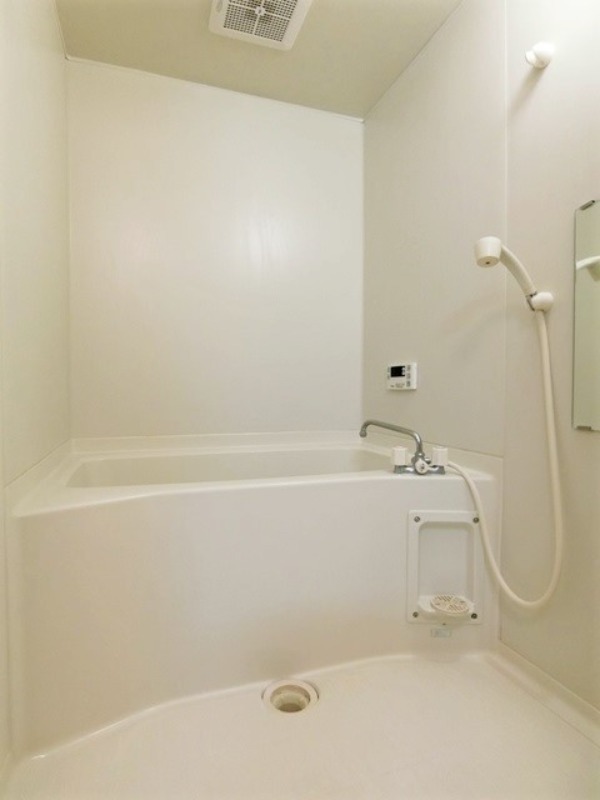 バス・シャワールーム　図面と現状に相違がある場合には現状を優先