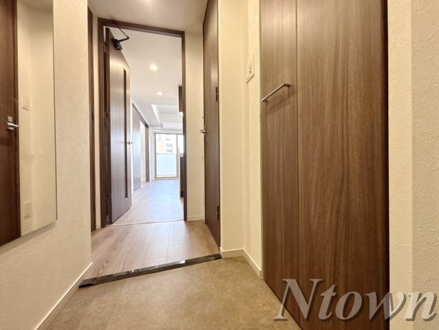 玄関　収納もある玄関です