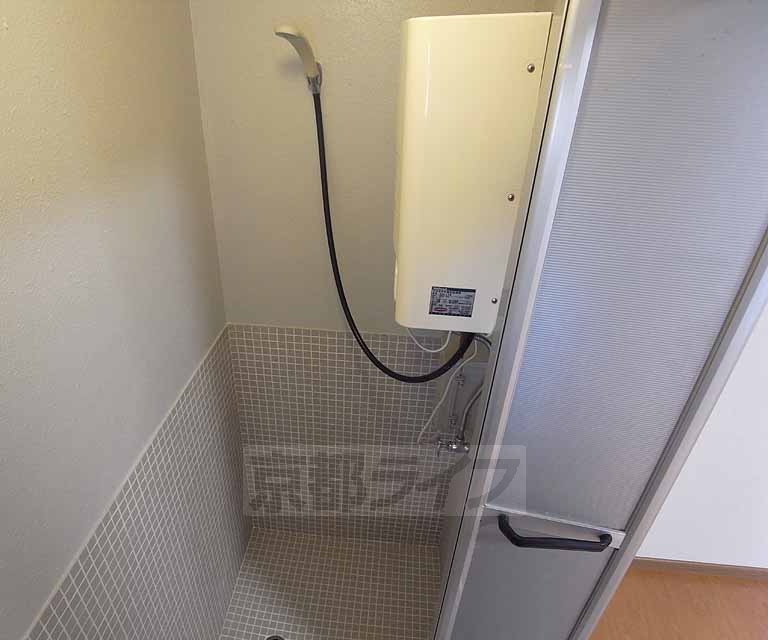 バス・シャワールーム　シャワーのみになります。