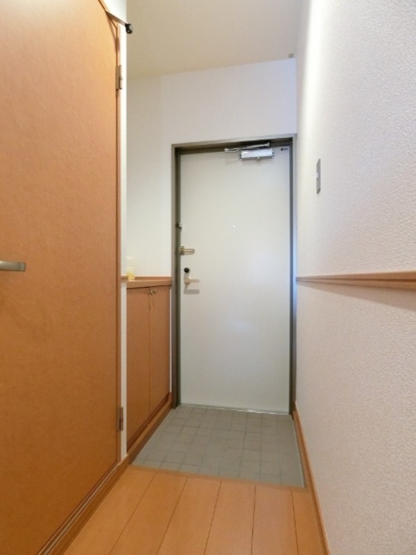 玄関　図面と現状に相違がある場合には現状を優先