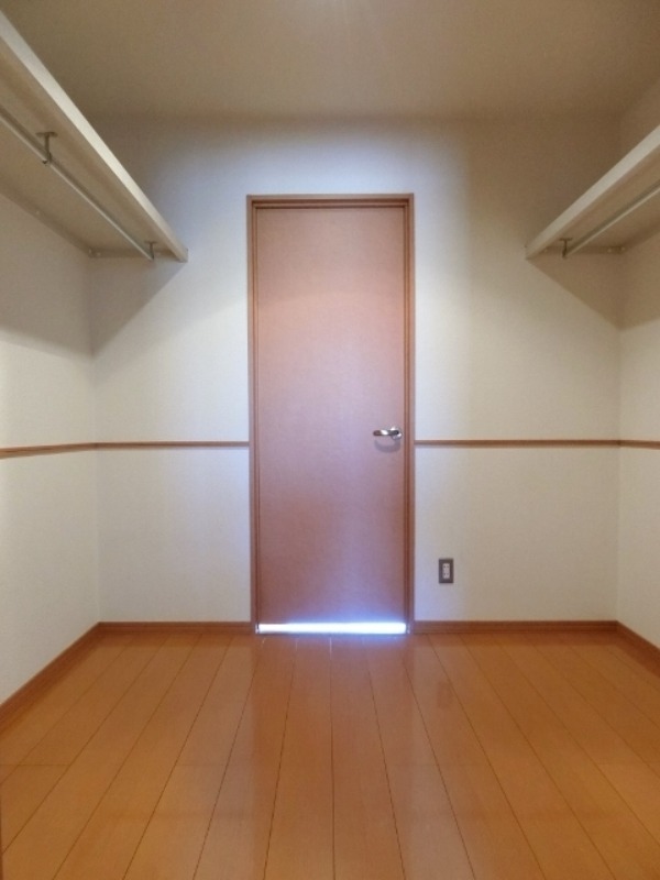 収納　図面と現状に相違がある場合には現状を優先