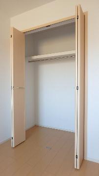 収納　コートも掛けれる収納♪（イメージ）