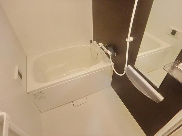 バス・シャワールーム　★浴室乾燥・追い焚き付きオートバス★