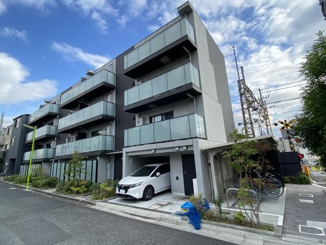 建物外観　インターネット使用料無料　オートロック　モニタ付インターホン