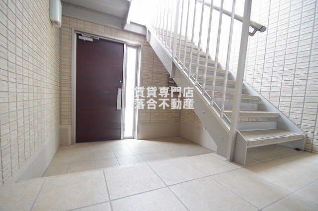 エントランス　安心のオートロック付き♪