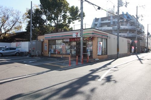 コンビニ　セブンイレブン JR塚本駅西店（コンビニ）まで612m