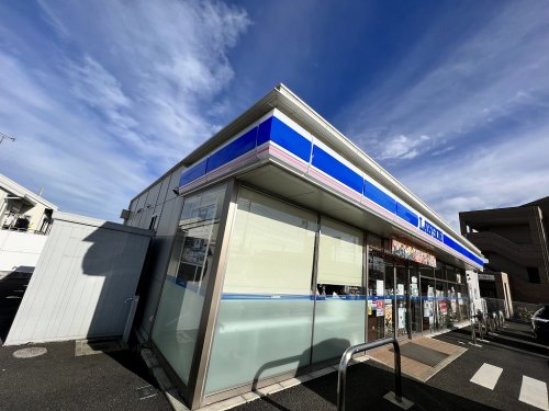コンビニ　ローソン 四街道鹿渡店（コンビニ）まで502m