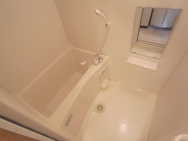 バス・シャワールーム　ゆったり空間です。