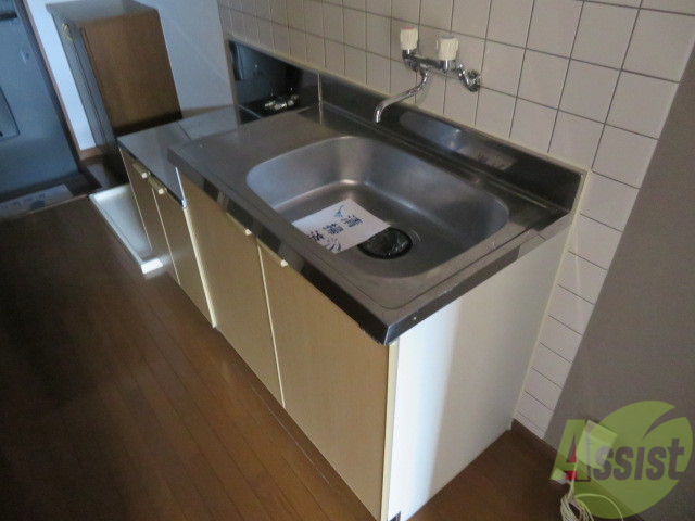 キッチン　こちらはキッチンです。料理するのが楽しみですね。