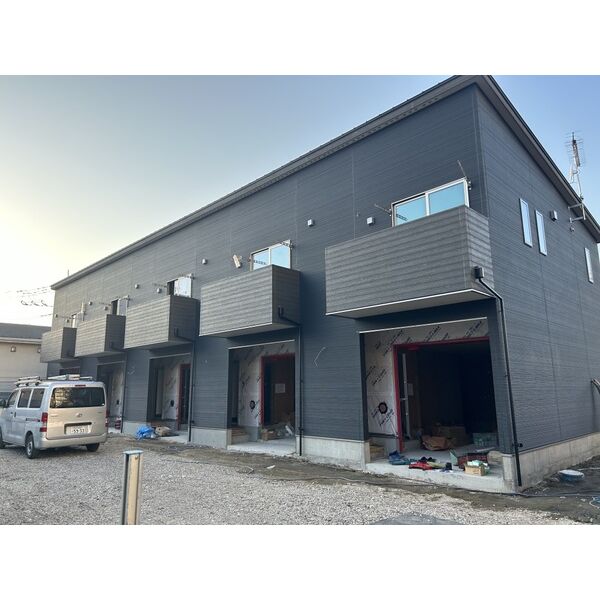 建物外観　★駅まで6分★電動ガレージ★浴室乾燥機★TVモニターホン★