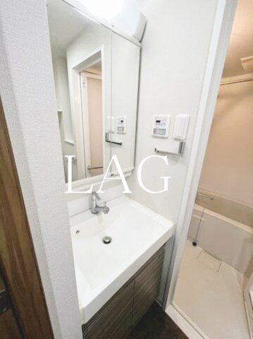 洗面設備　洗面台です。