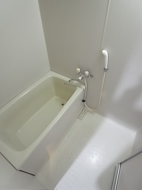 バス・シャワールーム　バスルーム